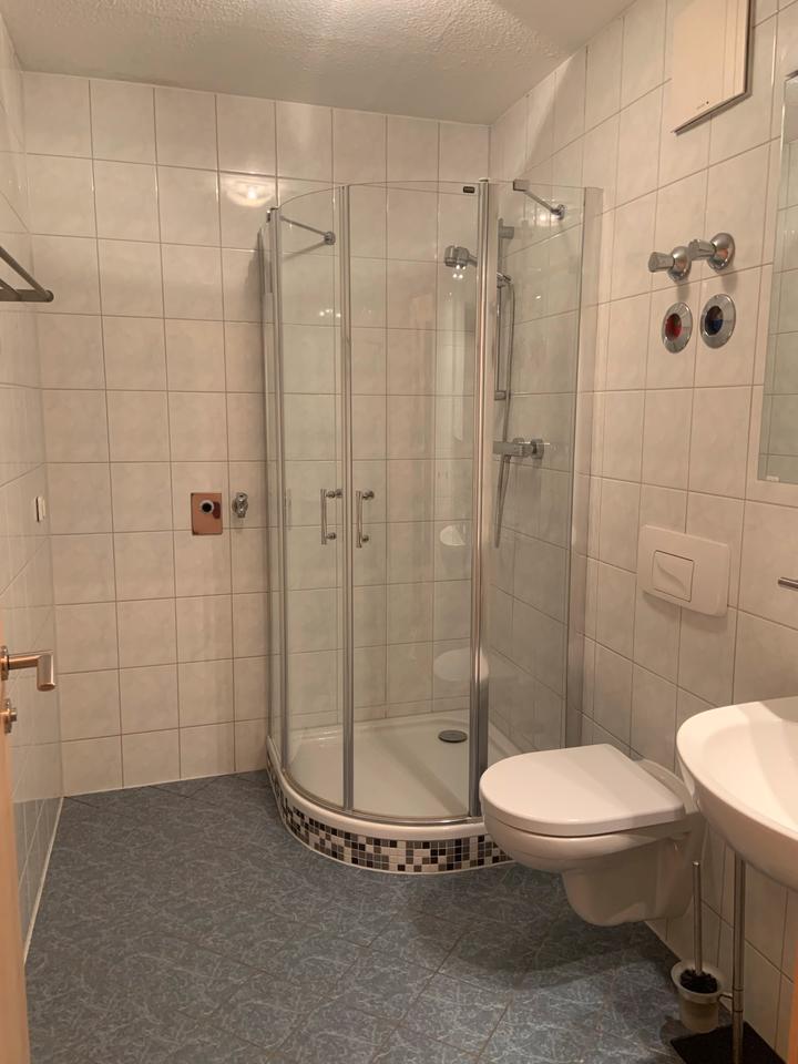 Bad Dusche